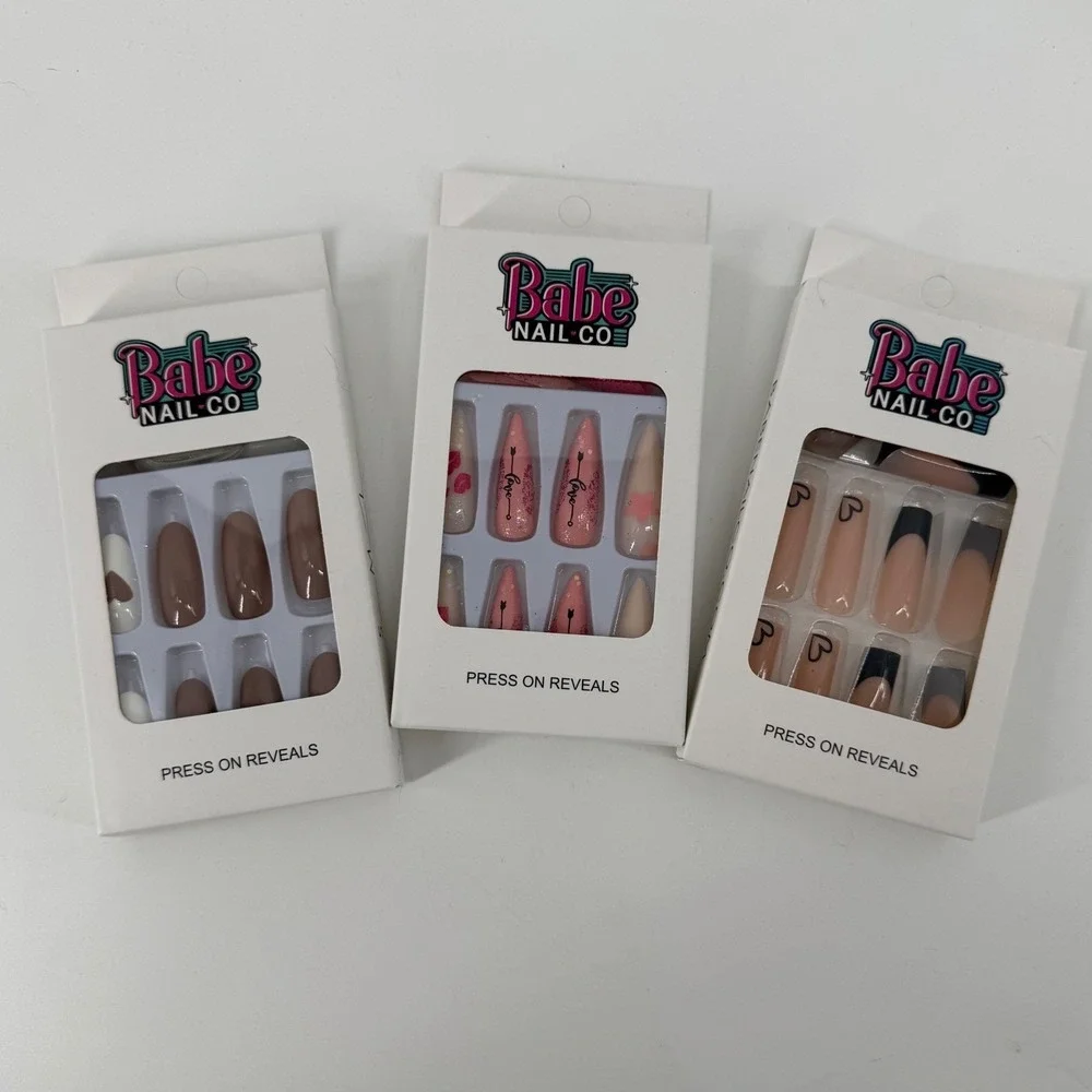 Babe Nail Co‎ 3 pack Valentines Press On Nails Heart Love Kiss Lip Glitter- long